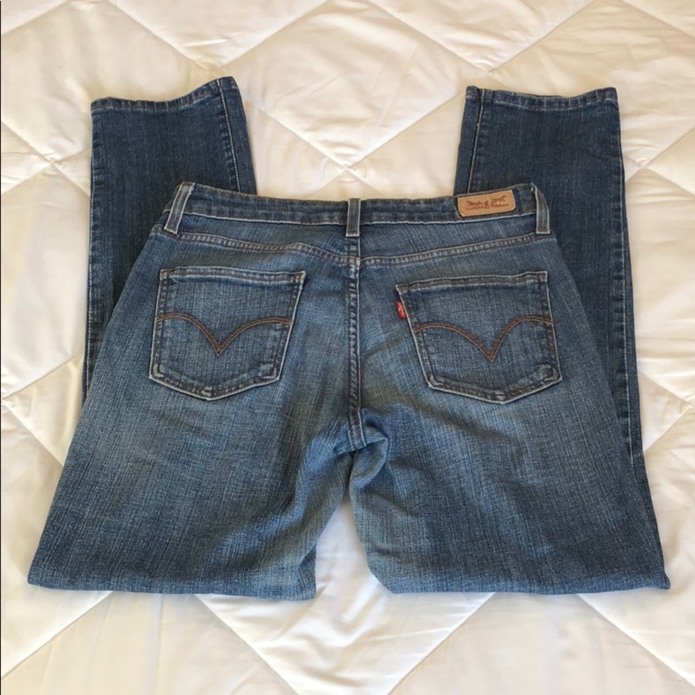 Women’s Levi’s Mid Rise Skinny, Size 6 M, Used